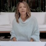 Halle Berry Instagram - The new Metabolic Daily packaging is finally here 🤍 I’m beyond excited to share our new sleek and eco-friendly design which is everything you all have been asking for. I can’t say enough how thrilled I am that so many of you have joined me on this @pendulumlifeco journey! Swipe to see the packaging — which you’ll get for free with your first order. Head over to the link in my bio for everything you need to know. 👏🏽