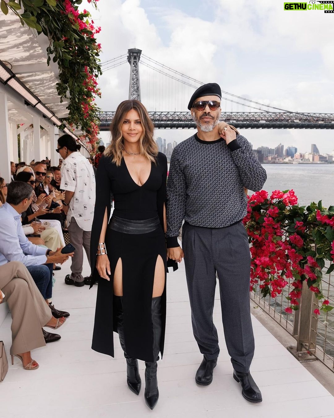 Halle Berry - 291.4K Likes - Thank you for such a stunning show ✨🤍 @michaelkors