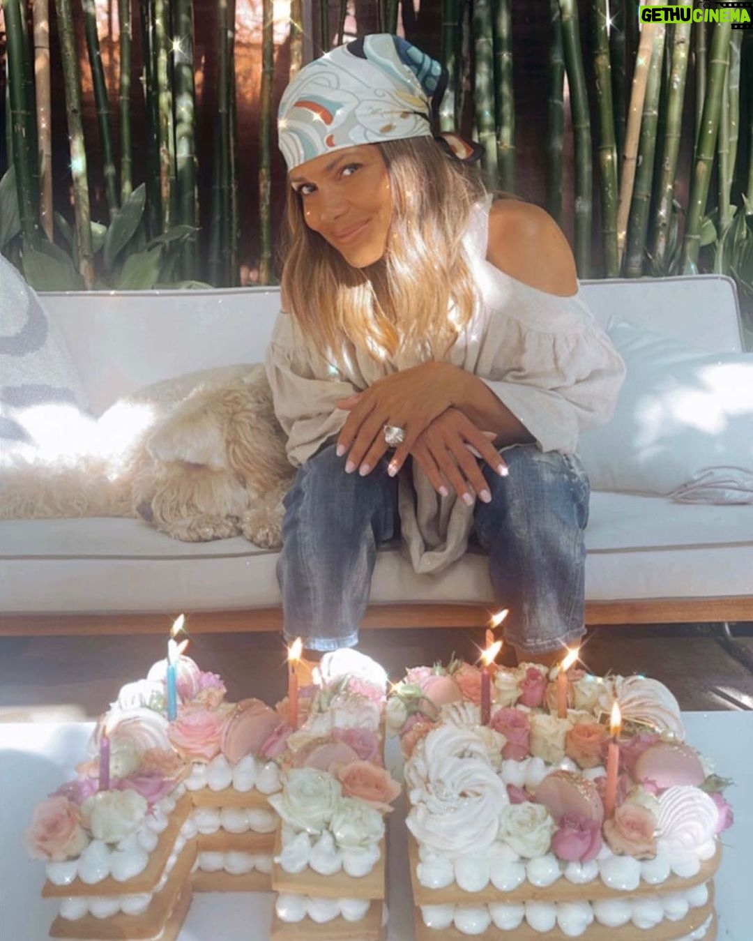 Halle Berry - 254.8K Likes - thank you to all of my beautiful followers (and @vanhunt’s too) for the sweetest Birthday wishes. These B-days keep coming, and I’m so grateful that they do! 😂😘