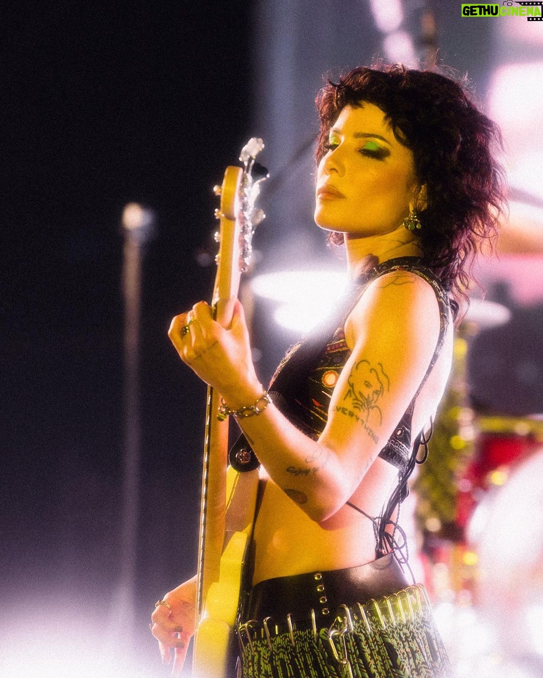 Halsey Instagram - Thank you @lollaindia ⭐️ an electric end to a life changing run of shows these past few years since IICHLIWP. the next time I touch a stage will be like the first time, all over again. see you soon. - 📷 @donslens