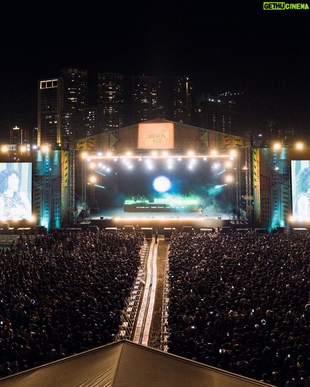 Halsey Instagram - Thank you @lollaindia ⭐️ an electric end to a life changing run of shows these past few years since IICHLIWP. the next time I touch a stage will be like the first time, all over again. see you soon. - 📷 @donslens