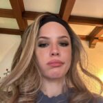Halsey Instagram - 1. desperate housewife 2. Ender’s first mommy concert. yavrum 3. portait of me writing 4. new panic hobby just dropped 5. when ur tired but can’t bring urself to wash off a good beat 6. Mumbai melody 7. delirium