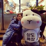 Han Chae-young Instagram – #우연히지나가다 #상도목장🐮 #passingby #sangdocafe @lee_si_eon 😎😎