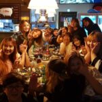 Han Chae-young Instagram - #비밀언니👭 #회식 어제받은 #뷰티아이콘상 #한류컨텐츠PD상 모두고생했어요~~😘😘😘