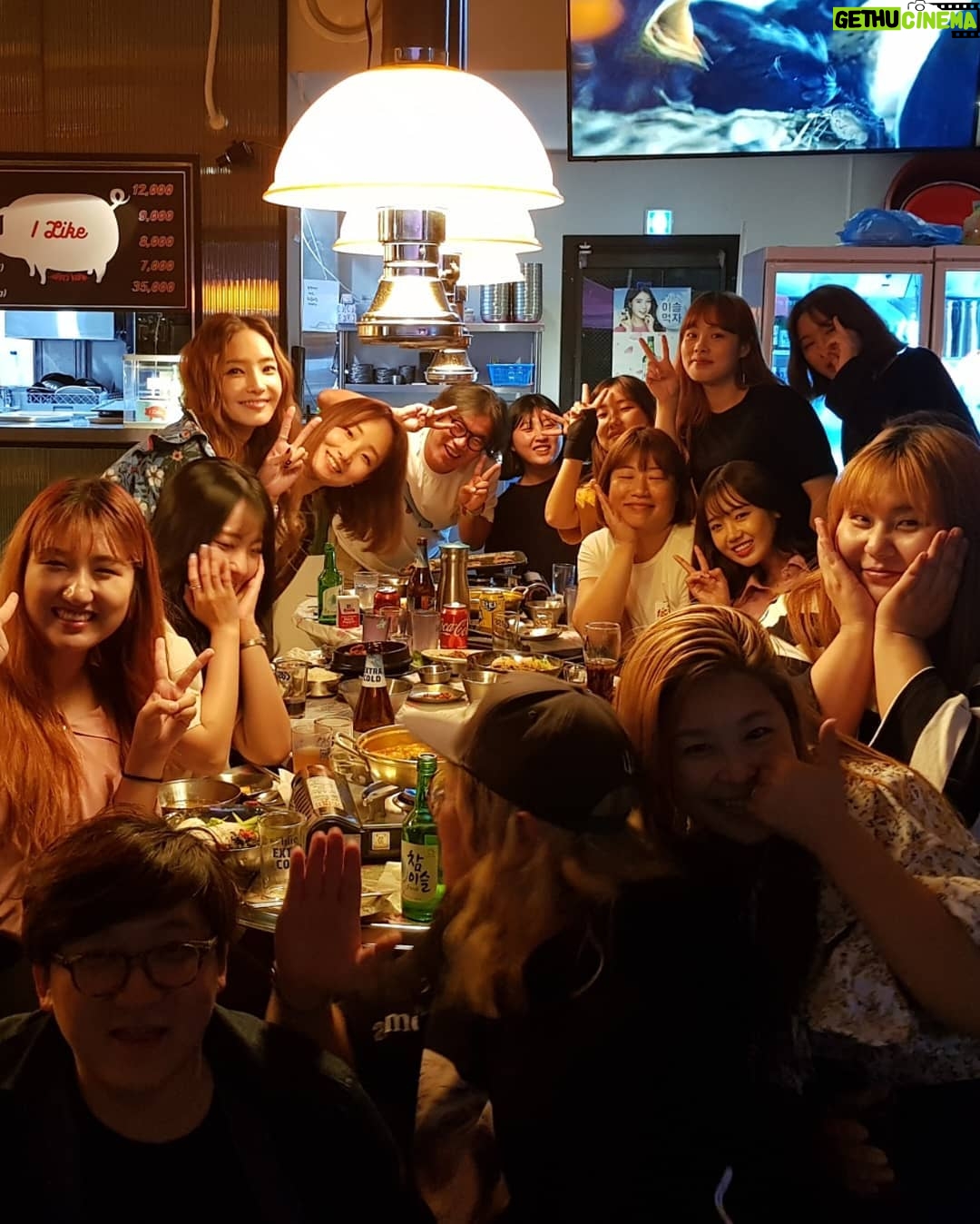 Han Chae-young Instagram - #λΉλ°μΈλπ #νμ μ΄μ λ°μ #λ·°ν°μμ΄μ½μ #νλ₯컨ν
μΈ PDμ λͺ¨λκ³ μνμ΄μ~~πππ