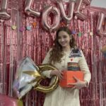 Han Chae-young Instagram - #스폰서# 마지막촬영!! 모두모두 고생했어! 니네없었음 못해~ 힘든촬영이였는데 #thankseveryone❤️ Love you guys sooo much~~!!!!!