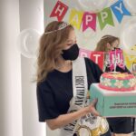 Han Chae-young Instagram - #birthdayqueen👑 Two days after my birthday!! Getting ready for shoot~~!! Thanks~~all my staff!! Love you😄😄