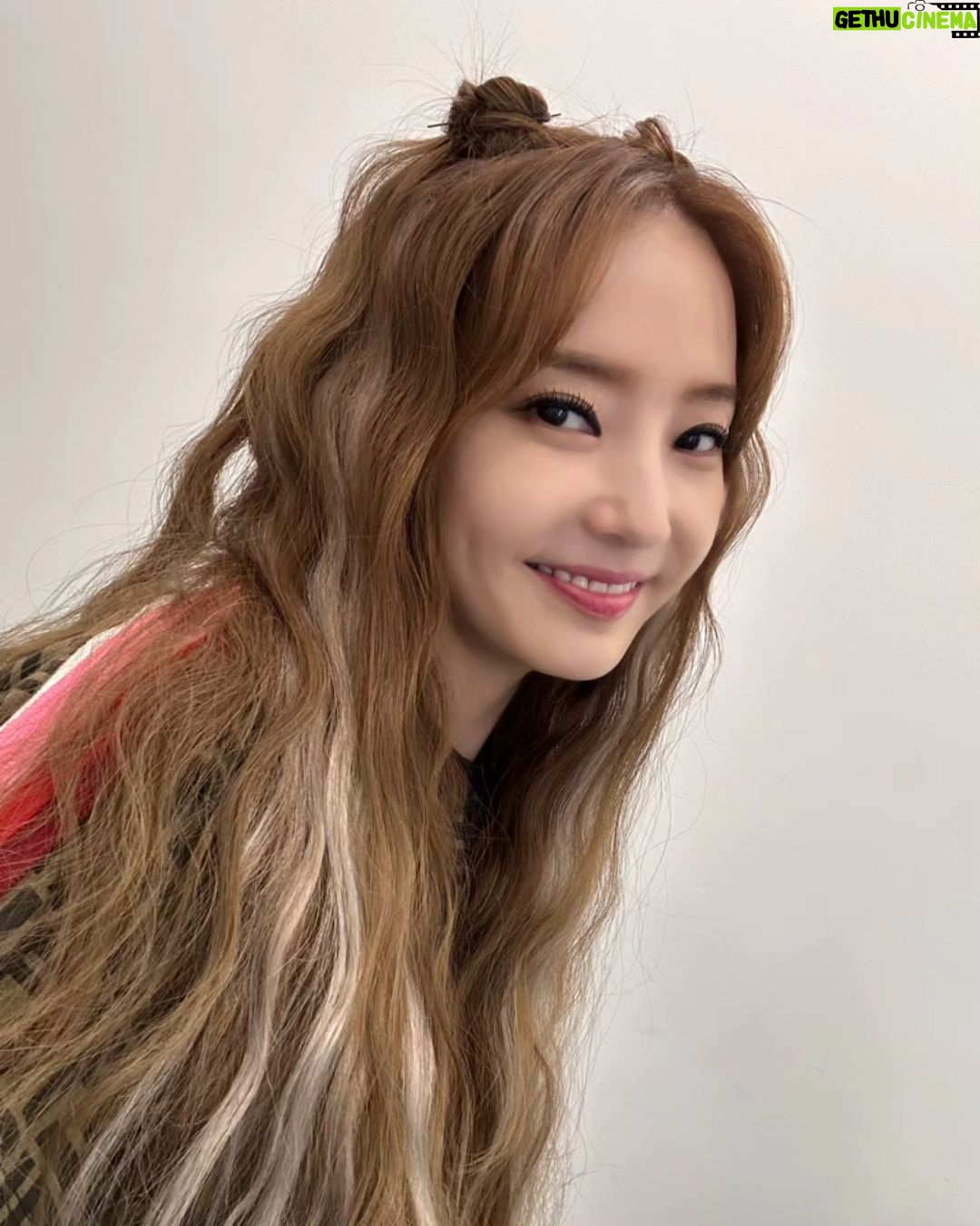 Han Chae-young Instagram - #Summer #vintagelook 🩷