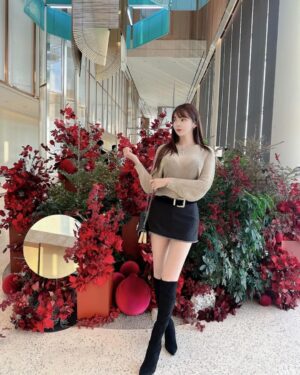 Han Gyu-ri Instagram - 여러분 ❤️
merry christmas 🎄🎄