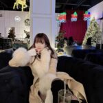 Han Gyu-ri Instagram - 예쁜이들 만난다구 간만에 풀셋팅했네용🙂 미리 크리스마스 🎄🎄 아베크청담