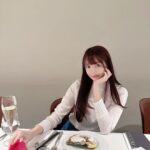 Han Gyu-ri Instagram - 사진오랜만에 찍으니까 적응안되는중😅 아영이랑 오랜만에 데이트 🥳 커스텀잇 플래그쉽 음식이 하나같이 다맛있고 가격도 괜찮아서 힐링하구가네요 ❤️ 커스텀잇 스테이크 하우스 - Custom Eat Steak House