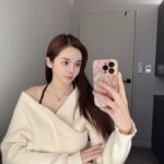 Han Gyu-ri Instagram - #협찬 목동에있는 달리아스파 다녀왔어요💕 작은얼굴관리 프로그램으로 승모근,어깨,두피까지 같이관리해서 데콜테라인이 정리되니까 얼굴라인이 더예뻐보이는것같아요! 웨딩프로그램으로 받으시는분들이 많으신것같아요 🙂 작은얼굴관리받아보구싶었는데 10회받으면 더 효과좋겟죠?😆 사진은 전후 비교해서 올려봣어용 🙃 @daliaspa_md #피부관리 #웨딩관리 #달리아스파 #달리아스파목동점 #목동피부관리 #목동신부관리 #목동웨딩관리 #오목교스파
