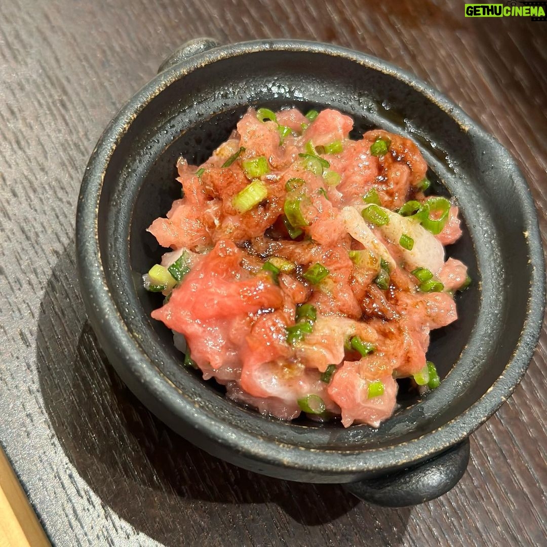 Han Gyu-ri Instagram - #협찬 김포에 오마카세가 있어서 다녀왔어요~ 광어-도미-참치 순으로 사시미가나오고 스시가나왓는데 오도로,네기도로가 제일 취저였어요💕 건물이 파파스시건물로 다찌석앉았는데 뷰도보여서 너무힐링하구왓어요👍 김포에맛집 추천이요 #김포맛집 #김포맛집추천 #김포일식 #김포일식추천 #김포스시 #김포스시추천 #김포오마카세 #김포오마카세추천 #김포데이트 #김포데이트추천 #김포상견례 #경기도데이트 #김포파파스시