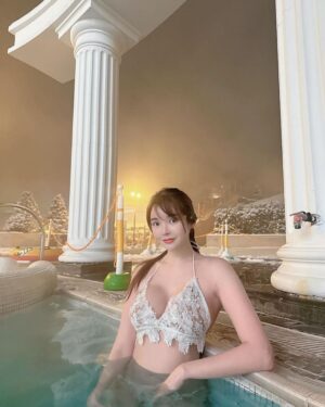 Han Gyu-ri Instagram - 눈오는날은 온천이지 ✌️
🤣🤣🤣🤣

사실 처음와봄 🤣
짱좋당 크구 예뻐서
힐링하구옴❤️

#이천테르메덴