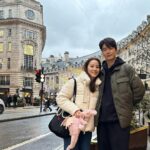 Han Hye-jin Instagram - #london #런던 #holiday #가족여행 남편이랑 둘 다 J가 아니라서 큰 계획없이 oxford street 걸어다니고 Hamleys 가서 시온이만 계탄 첫 날 일정 사진 찍어 주느라 고생한 남편 고맙고 😘 (사진 실력이 늘은거 같다고 혼자 좋아했는데 슈퍼롱다리 사진은 뺐어 여보 😅) 그리고 맛있는 거 사주신 흥민삼촌 감사합니다 🙏🏻☺️ 시온이 정말 좋겠다~😍❤️