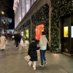 Han Hye-jin Instagram - #london #런던 #holiday #가족여행 남편이랑 둘 다 J가 아니라서 큰 계획없이 oxford street 걸어다니고 Hamleys 가서 시온이만 계탄 첫 날 일정 사진 찍어 주느라 고생한 남편 고맙고 😘 (사진 실력이 늘은거 같다고 혼자 좋아했는데 슈퍼롱다리 사진은 뺐어 여보 😅) 그리고 맛있는 거 사주신 흥민삼촌 감사합니다 🙏🏻☺️ 시온이 정말 좋겠다~😍❤️