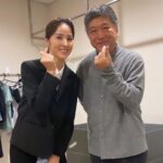 Han Hye-jin Instagram - #고레에다히로카즈감독님 #바닷마을다이어리 #그렇게아버지가된다 #아무도모른다 #걸어도걸어도 #어느가족 ..수많은 명작을 만드신 고레에다 감독님이 공연에 와주셨어요. 우리 모두 감독님의 팬이어서 줄서서 싸인도 받고 사진도 찍고 ^^ 설레고 행복한 시간이었습니다. 💙