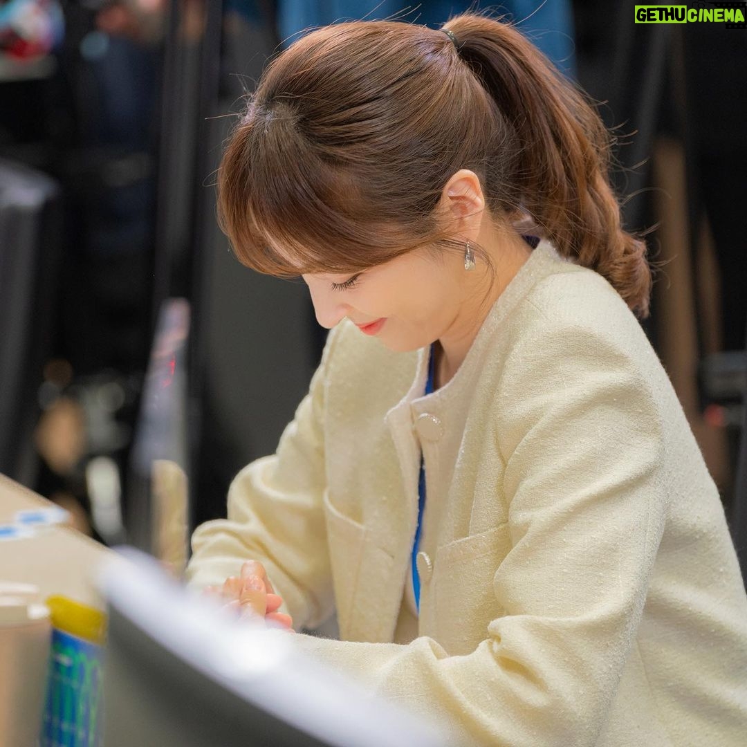 Han Hye-jin Instagram - JTBC "글로벌 퇴슐랭 퇴근 후 한끼" 목요일 밤 10시 30분 😋💕 #한혜진 #Hanhyejin #한과장 #퇴근후한끼 #jtbc