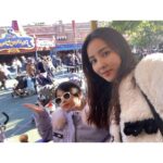 Han Hye-jin Instagram - #tokyodisneyland ❤️ 도라에몽 가방과 한 몸이 된 날 🤩 좋은 사람들과 즐거웠던 시간 🫶🏻 아빠 엄마랑 간 여행보다 더 좋았다고.. 솔직하네 우리 딸 😆