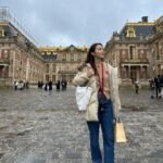 Han Hye-jin Instagram - #palaceofversailles #베르사이유궁전 모네의 “수련” 으로 유명하다는 #orangeriemuseum #오랑주리미술관 방문을 끝으로 파리 안녕👋🏻 좋았다 정말! 아직도 혼자 시차적응 못해서 다크써클이.. 😵‍💫 아이랑 젊은사람은 잘자네.. 😆 주 목적지인 #nice #니스 로 이동 ✈️