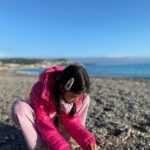 Han Hye-jin Instagram - #nicefrance #monaco #프랑스여행 사진에 다 안 담기는 풍경 비수기이고 게다가 오늘은 크리스마스라 거의 모든 곳이 문을 닫았지만 파도소리 가득한 바닷가와 따뜻한 햇살, 한적한 거리가 참 평화롭네요💙 Merry christmas 🎄❤️