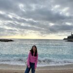 Han Hye-jin Instagram - #nicefrance #monaco #프랑스여행 사진에 다 안 담기는 풍경 비수기이고 게다가 오늘은 크리스마스라 거의 모든 곳이 문을 닫았지만 파도소리 가득한 바닷가와 따뜻한 햇살, 한적한 거리가 참 평화롭네요💙 Merry christmas 🎄❤️
