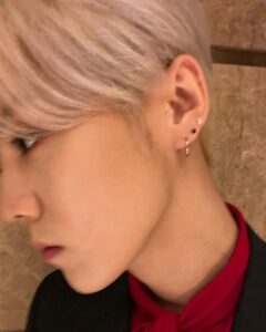 Han Lu Instagram - 🧛🏻hahaha