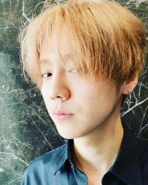Lu Han Instagram - 饿了  发点儿旧照吧 🍜