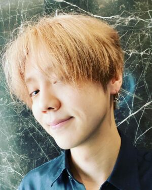 Lu Han Instagram - 饿了  发点儿旧照吧 🍜