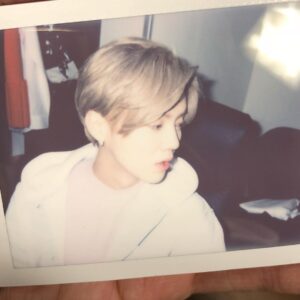 Lu Han Instagram - 头发太长 发点儿库存吧😅