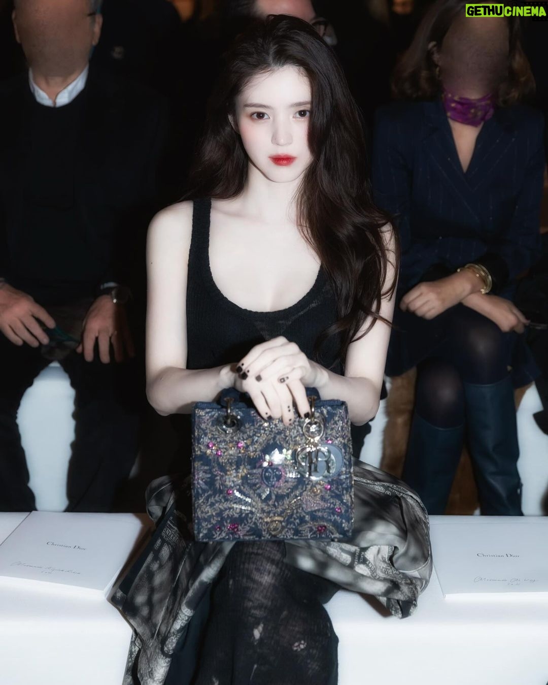Han So-hee - 3.7 Million Likes - @dior @diorbeauty β€οΈ