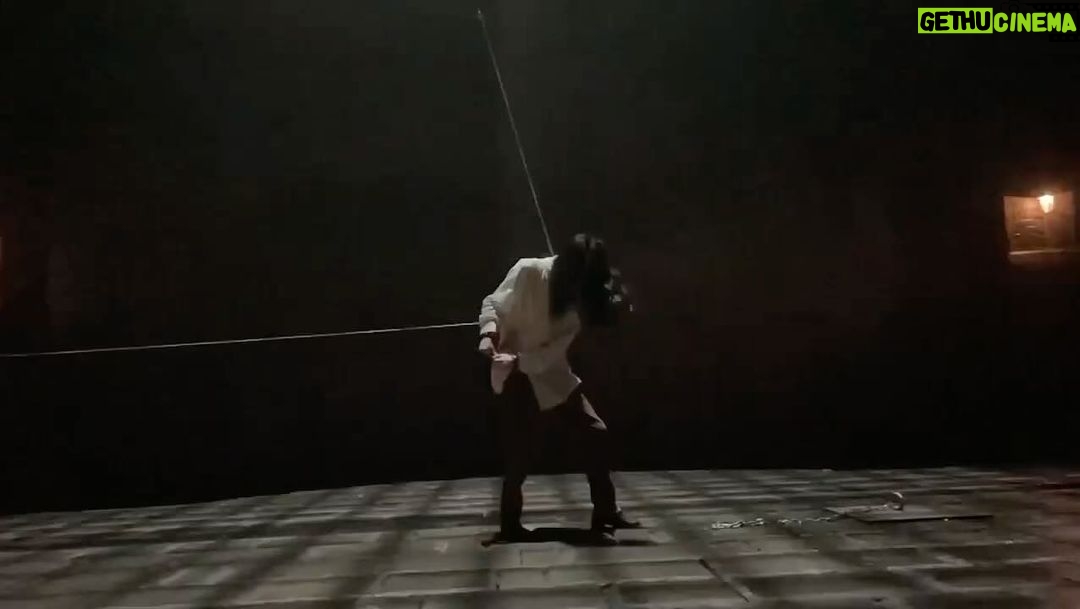 Han So-hee Instagram - @beststunt.official @seungmuk_k 베스트를 위한 채옥 채옥을 위한 베스트 몸치 박치 어르고 달래가며 만들어주신 모든 스턴트배우분들께 감사합니다 ❤️ 애증의 관계 승묵감독님...화이팅..
