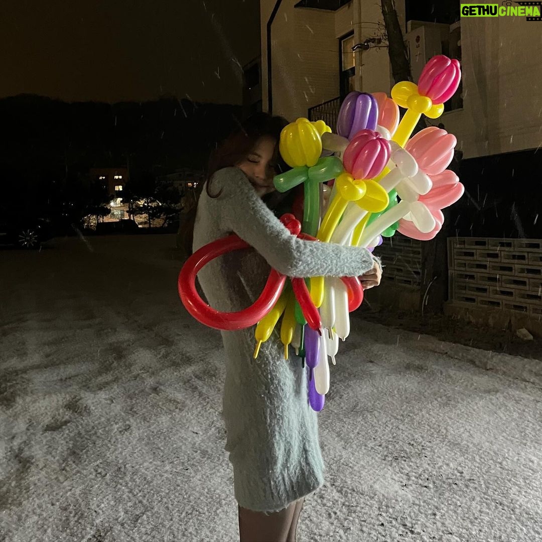 Han So-hee Instagram - 경성크리처 ! see you on @netflixkr