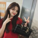 Han So-hee Instagram - 사랑이 넘치는 나의 소사모들과 디올💋💋💋💋 #루즈디올 #디올립스틱 #RougeDior @diorbeauty