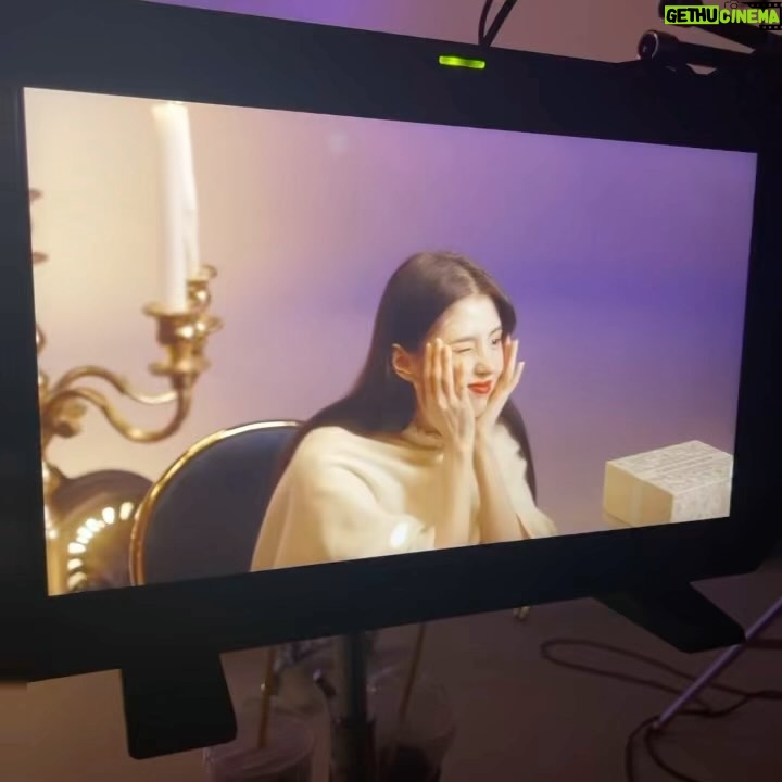 Han So-hee Instagram - @diorbeauty @voguekorea 12월호에서 만나요 🌞