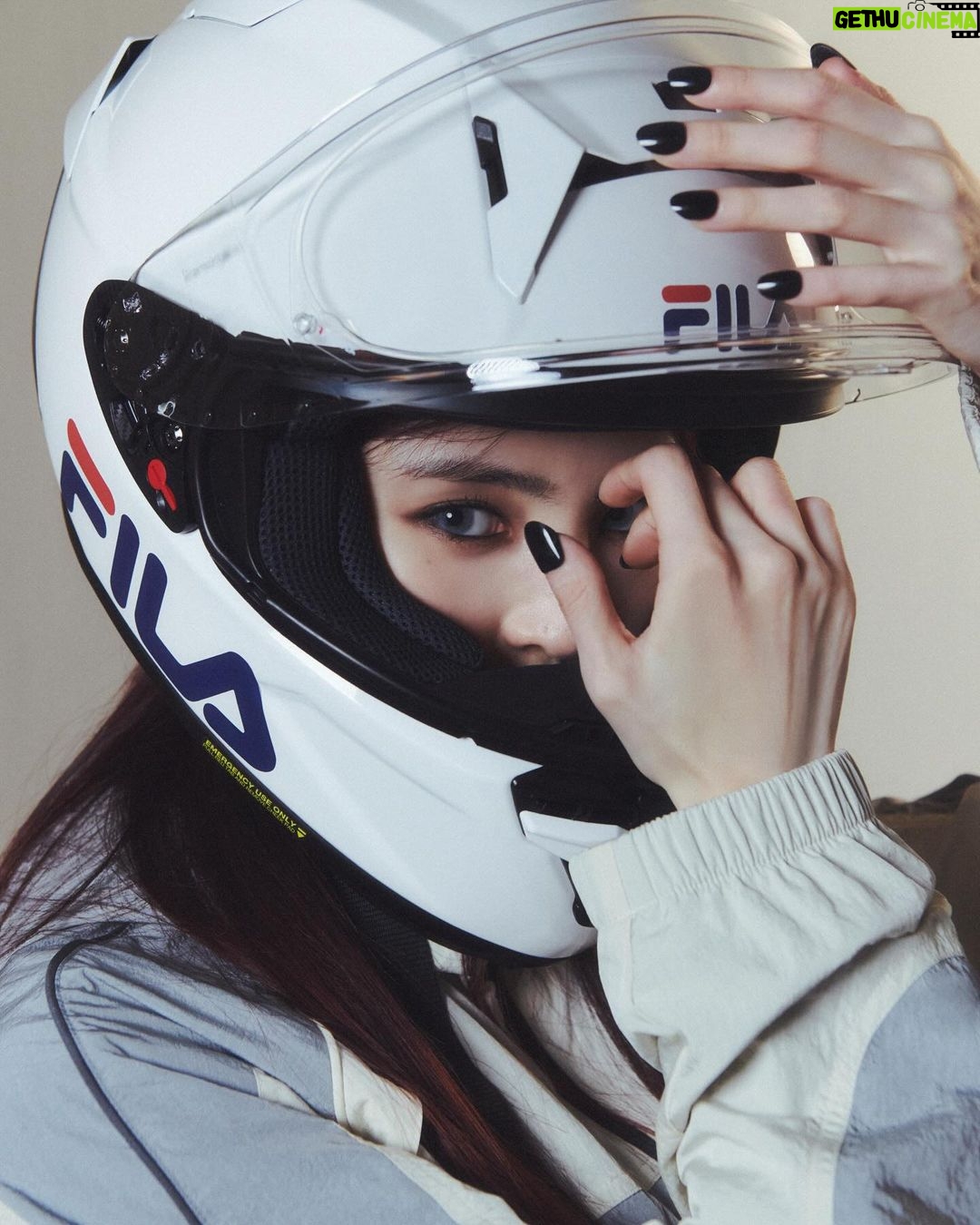 Han So-hee Instagram - @fila_korea @gowontae 🩷