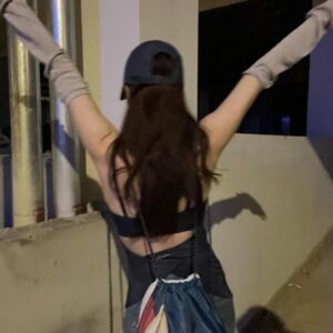 Han So-hee Instagram - 👩🏻‍🦳🌊