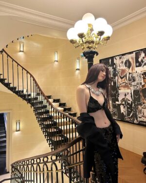 Han So-hee Instagram - @harpersbazaarkorea x @boucheron