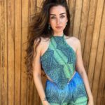 Hana AlZahed Instagram - I need more blue in my life! 💙💠