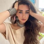 Hana AlZahed Instagram - A gypsy soul 🌿