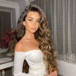Hana AlZahed Instagram - Couldn’t decide which one to choose 🕊 So here you go ! Happy Eid everyone 🤍
