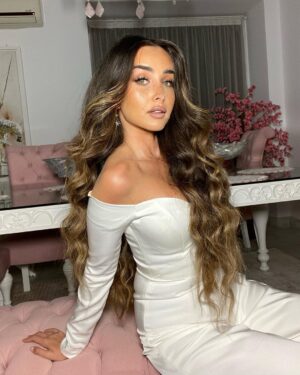 Hana Al Zahed Instagram - Couldn’t decide which one to choose 🕊 So here you go ! 

Happy Eid everyone 🤍