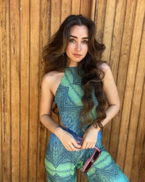 Hana Al Zahed Instagram - I need more blue in my life!

💙💠