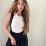 Hana AlZahed Instagram - No titles, just vibes 🧸
