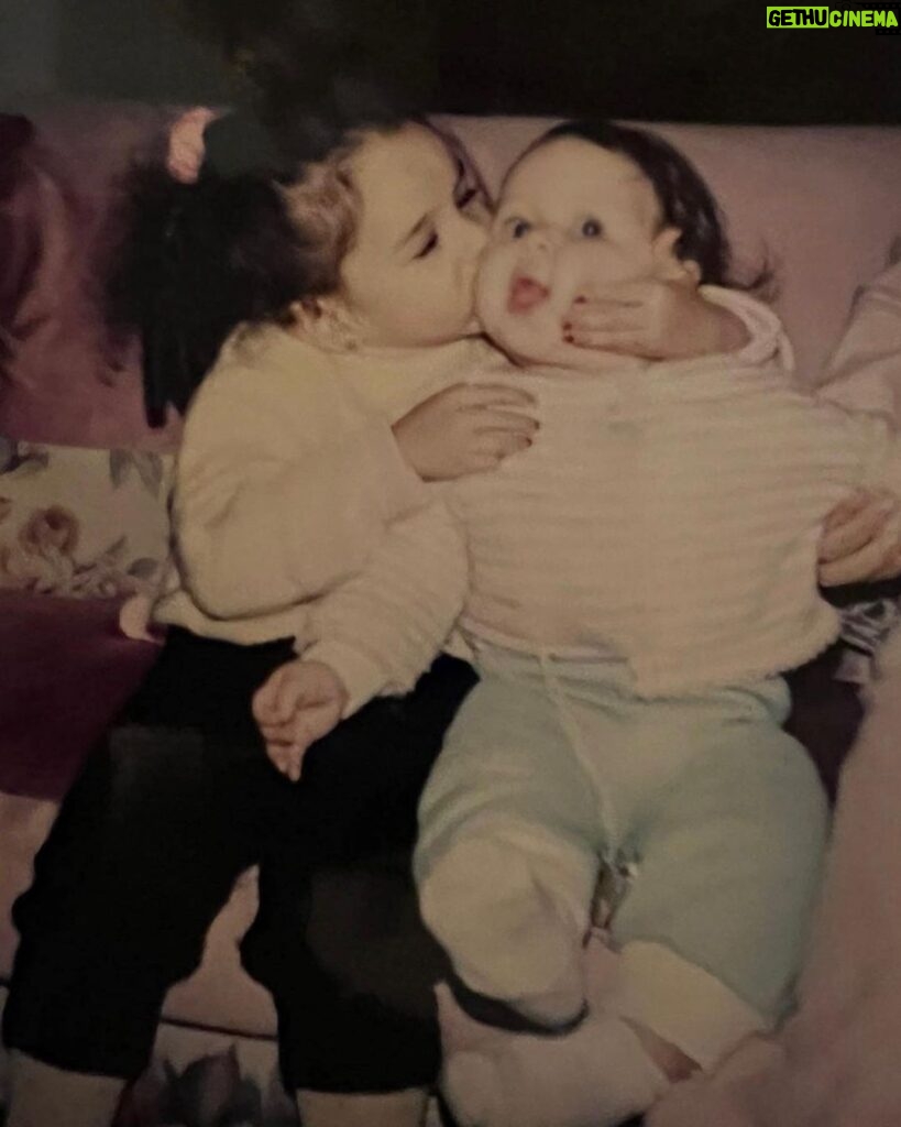 Hana AlZahed Instagram - She is my mirror! She is my witness, who sees me at my worst and best, and loves me anyway. She is my partner in crime, my midnight companion. She is my teacher, my defense attorney. She is my bestfriend, my soulmate, and my biggest supporter. I love you ❤️