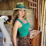 Hana AlZahed Instagram - 💚🏝