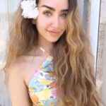 Hana AlZahed Instagram - 🌴 My happy season 🌴 🫧🌼🦋💧🌞