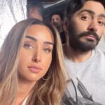 Hana AlZahed Instagram - يا جماعه انا دلوقتي في المونتاچ بتفرج على فيلم بحبك و بجد مش عشان انا فيه بقول كدا ،،، تامر ألف قصه عبقريه و اخرجها كأنه مخرج عالمي و طلع مننا كلنا اداء مش عادي بجد شكراً يا تامر @tamerhosny ❤️❤️🙏🙏