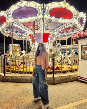 Hana Al Zahed Instagram - Carousel 🎠 

#سيب_وانا_اسيب