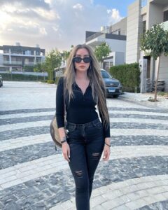 Hana AlZahed Instagram - 20 Million Love 🫶🏻
